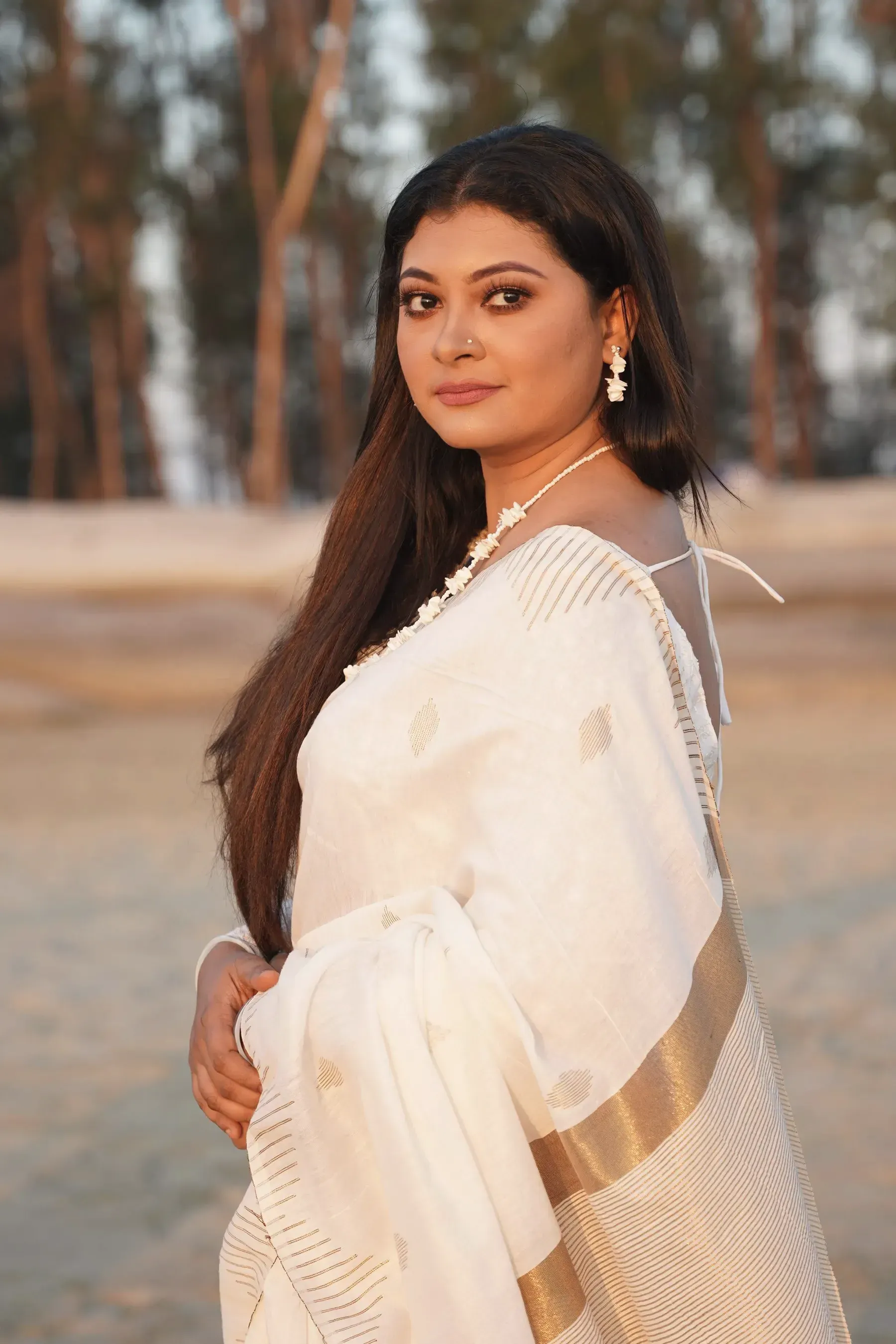 Ivory Zari Kinara Cotton Saree, front